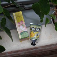 Kew Håndkrem - Pineapple & Pink Lotus 75ml