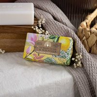 Anniversary Soap Lemon Leaf & Magnolia 190g
